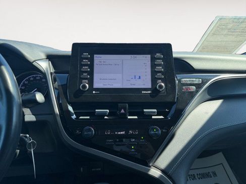 Used 2023 Toyota Camry SE FWD image 6