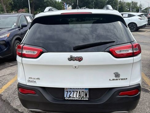 Used 2016 Jeep Cherokee Limited AWD/4WD image 4