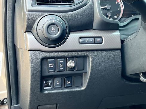 Used 2021 Nissan Titan PRO-4X w/ Off Road Protection Package image 10