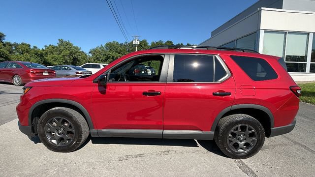 Used 2023 Honda Pilot TrailSport image 8