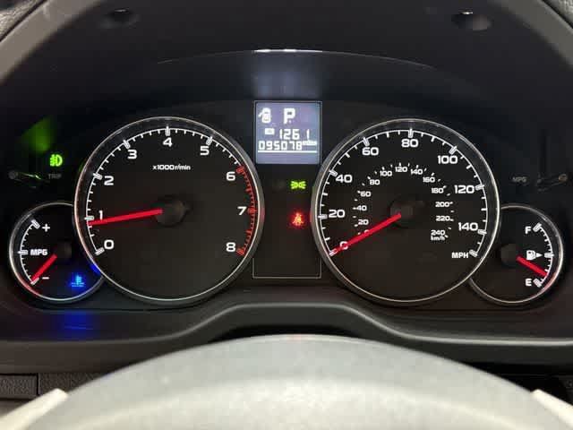 Used 2013 Subaru Outback 2.5i Premium AWD/4WD image 6