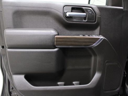 Used 2022 Chevrolet Silverado 1500 RST w/ Z71 Off-Road Package image 19