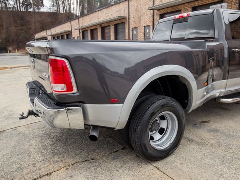 Used 2014 RAM 3500 Laramie image 10