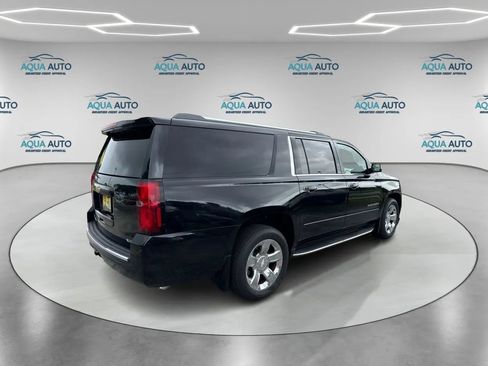 Used 2017 Chevrolet Suburban Premier AWD/4WD image 5