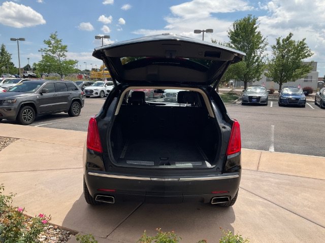 Used 2017 Cadillac XT5 Luxury w/ Driver Awareness Package AWD/4WD image 12