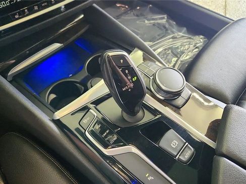 Used 2017 BMW 530i xDrive image 28