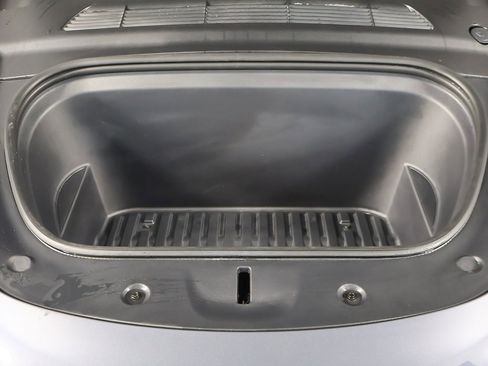 Used 2023 Tesla Model Y Long Range image 22