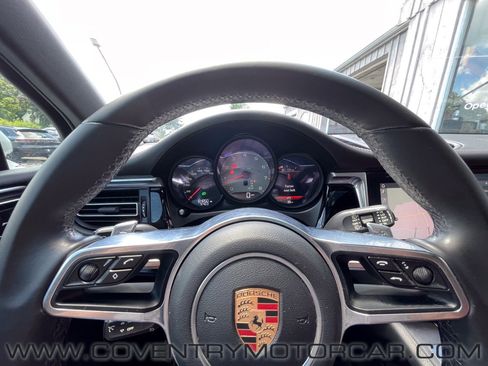 Used 2020 Porsche Macan S image 24
