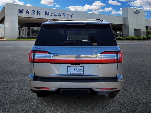 Used 2020 Lincoln Navigator Reserve w/ Luxury Package image 5