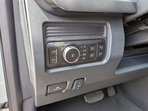 New 2025 Ford F250 Lariat w/ Lariat Ultimate Package image 18