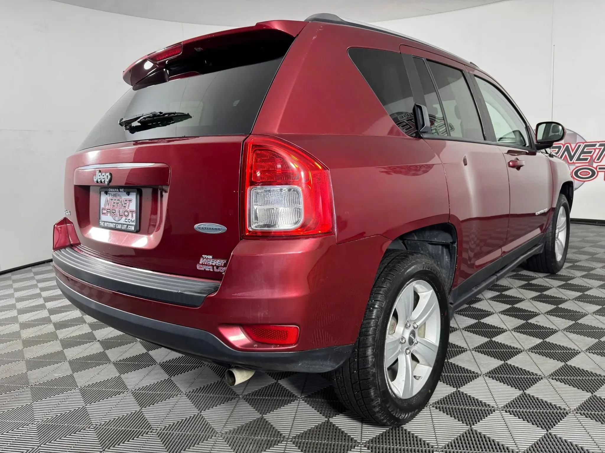 Used 2017 Jeep Compass Latitude AWD/4WD image 24