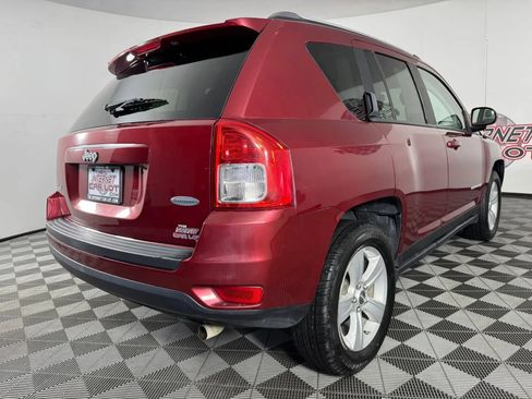 Used 2017 Jeep Compass Latitude AWD/4WD image 24