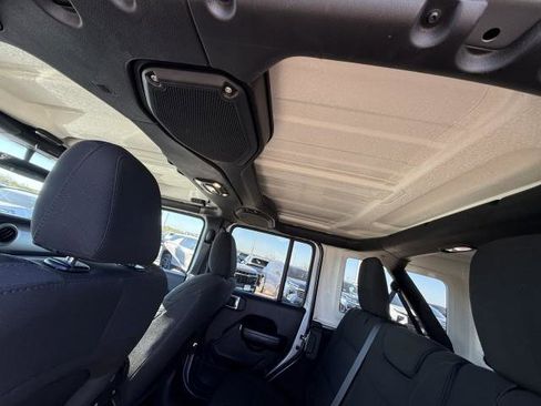 Used 2020 Jeep Wrangler Unlimited Sport S image 26