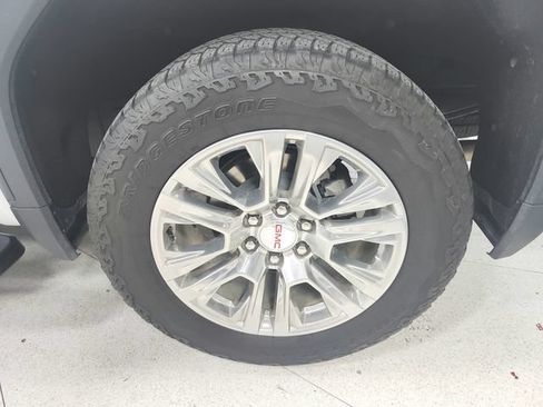 Used 2025 GMC Sierra 1500 Denali AWD/4WD image 14
