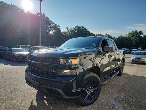 Used 2022 Chevrolet Silverado 1500 Custom w/ Rally Edition AWD/4WD image 1