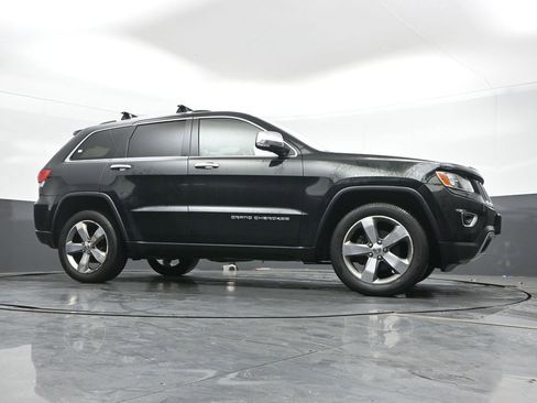 Used 2014 Jeep Grand Cherokee Limited w/ Trailer Tow Group IV image 44