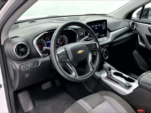 Used 2024 Chevrolet Blazer LT w/ Convenience Package FWD image 16