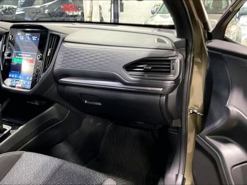 Used 2025 Subaru Forester Premium image 16