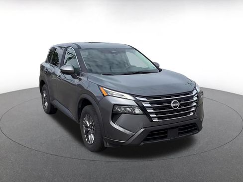 Used 2026 Nissan Rogue SV AWD/4WD image 3