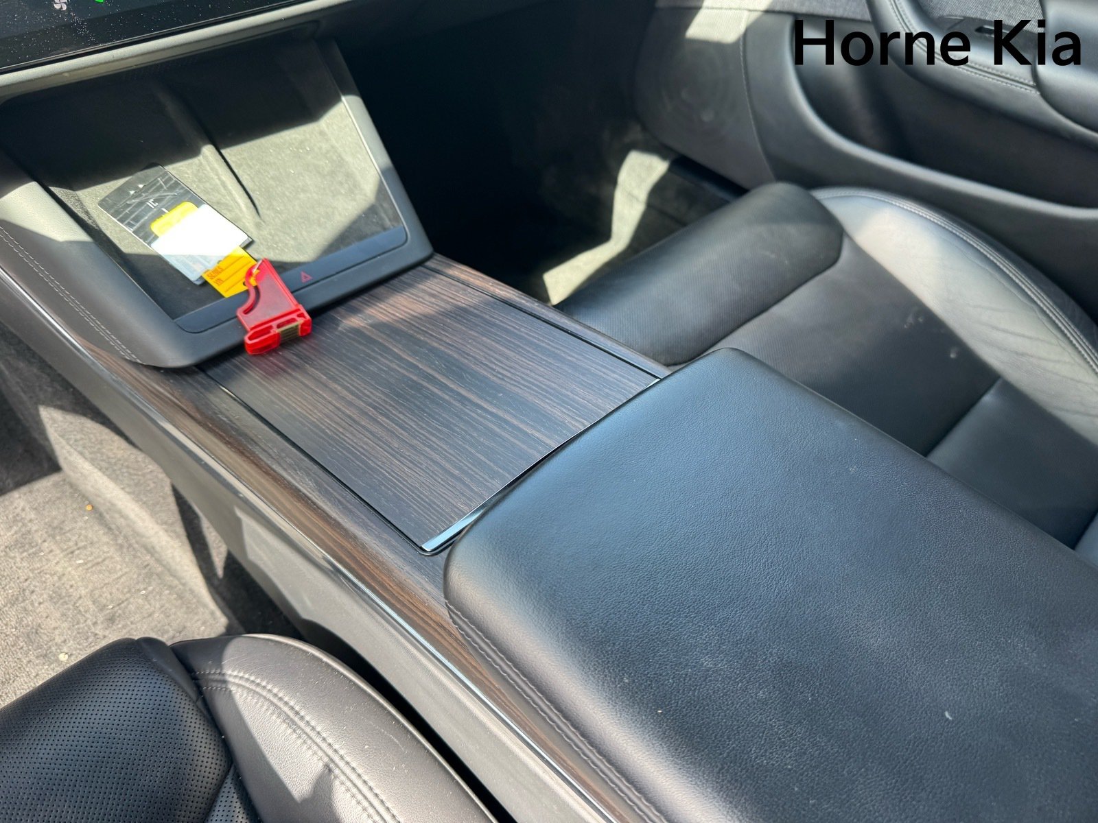 Used 2022 Tesla Model S AWD/4WD image 23