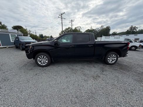 Used 2022 Chevrolet Silverado 1500 Custom AWD/4WD image 4