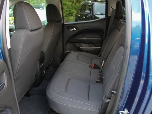 Used 2020 Chevrolet Colorado LT w/ LT Convenience Package AWD/4WD image 31