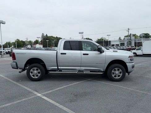 New 2026 RAM 2500 Big Horn AWD/4WD image 9