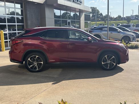 Used 2018 Lexus RX 450h AWD w/ Luxury Package image 27
