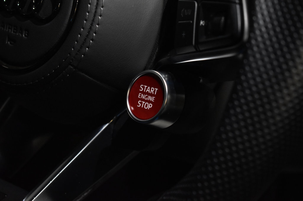 Used 2018 Audi R8 V10 w/ Carbon Exterior Package AWD/4WD image 20