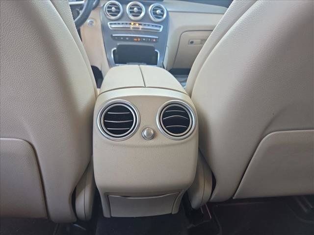 Used 2022 Mercedes-Benz GLC 300 image 18