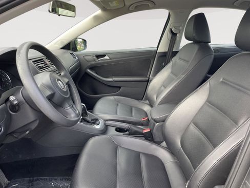 Used 2014 Volkswagen Jetta SE FWD image 18