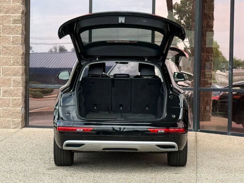 Used 2019 Audi Q5 2.0T Premium Plus w/ Premium Plus Package image 31