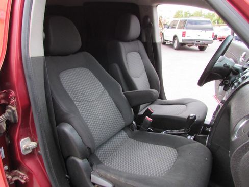 Used 2009 Chevrolet HHR LS image 29