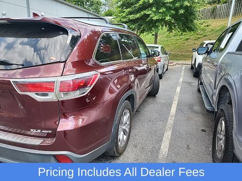Used 2015 Toyota Highlander XLE AWD/4WD image 3