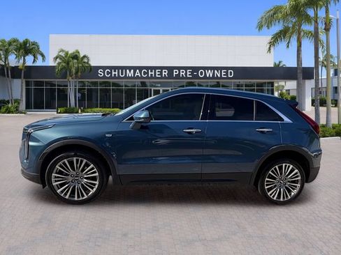 Used 2024 Cadillac XT4 Premium Luxury w/ Cold Weather Package FWD image 4