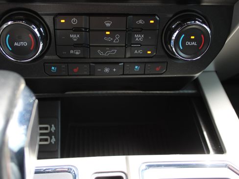 Used 2019 Ford F150 Lariat AWD/4WD image 22
