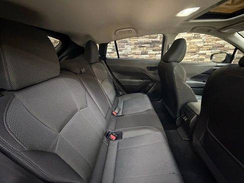 Used 2024 Subaru Crosstrek 2.0i Premium image 30