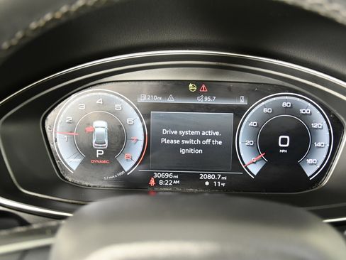 Used 2025 Audi Q5 2.0T Premium image 18