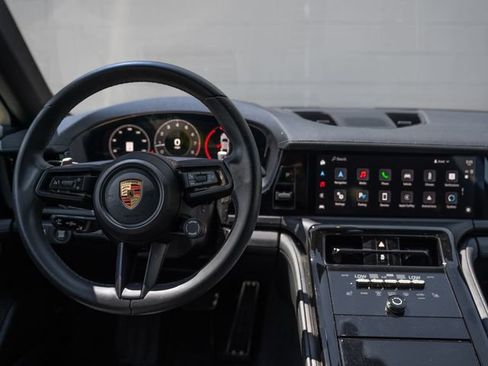 Certified 2025 Porsche Panamera 4 AWD/4WD image 22