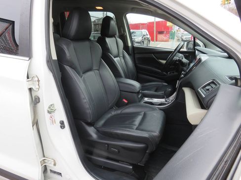 Used 2020 Subaru Ascent Limited w/ Technology Package AWD/4WD image 11