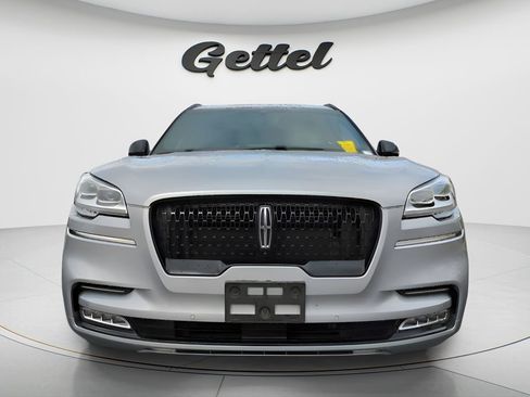 Used 2023 Lincoln Aviator Reserve w/ Equipment Group 201A AWD/4WD image 2