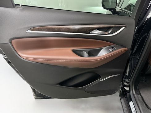 Used 2018 Buick Enclave Avenir w/ Avenir Technology Package image 27