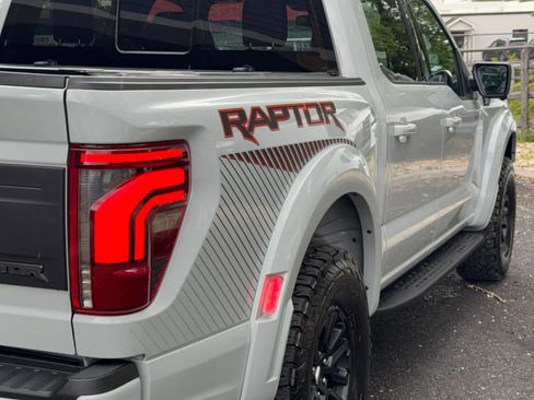 Used 2024 Ford F150 Raptor AWD/4WD image 37
