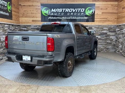 Used 2022 Chevrolet Colorado LT w/ LT Convenience Package AWD/4WD image 10