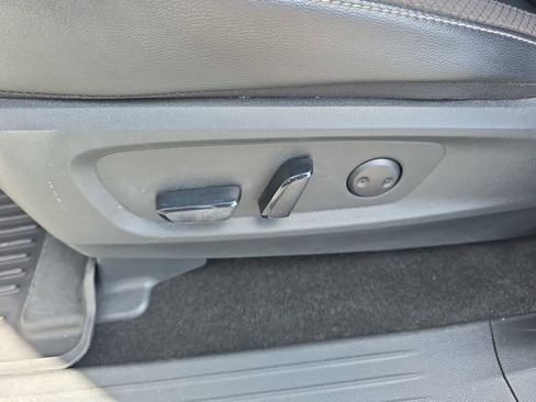 Used 2024 Nissan Pathfinder SL w/ SL Premium Package image 32