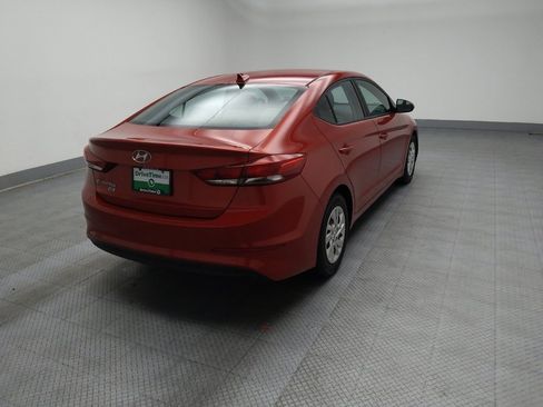 Used 2017 Hyundai Elantra SE image 9