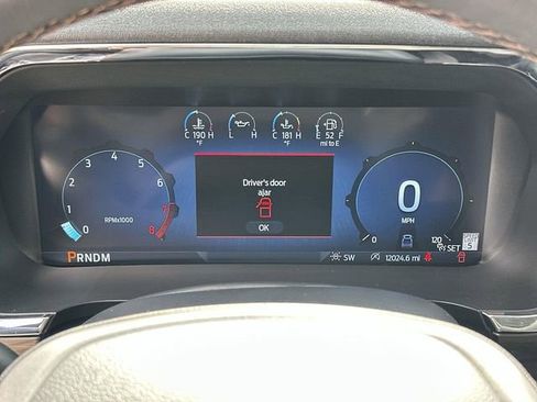 Used 2025 Ford F150 Lariat AWD/4WD image 10