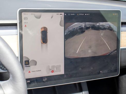 Used 2022 Tesla Model Y Long Range AWD/4WD image 30