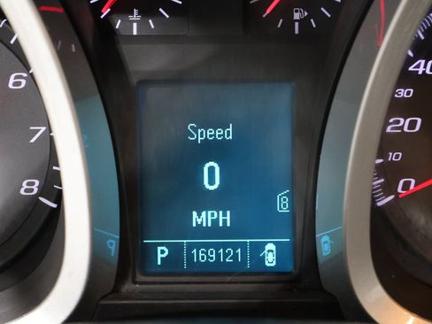 Used 2011 Chevrolet Equinox LT w/ Driver Convenience Package FWD image 34