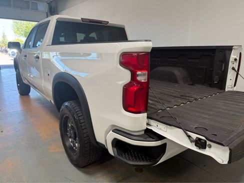 Used 2022 Chevrolet Silverado 1500 Custom w/ Safety Confidence Package AWD/4WD image 4